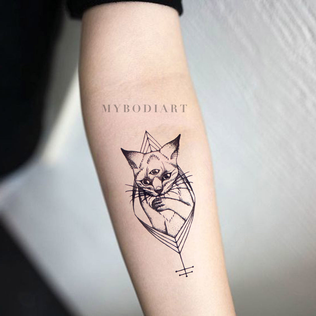 Any tips on making this tattoo any trippier?? I was thinking of some  geometric shapes behind it but not quite sure : r/tattooadvice